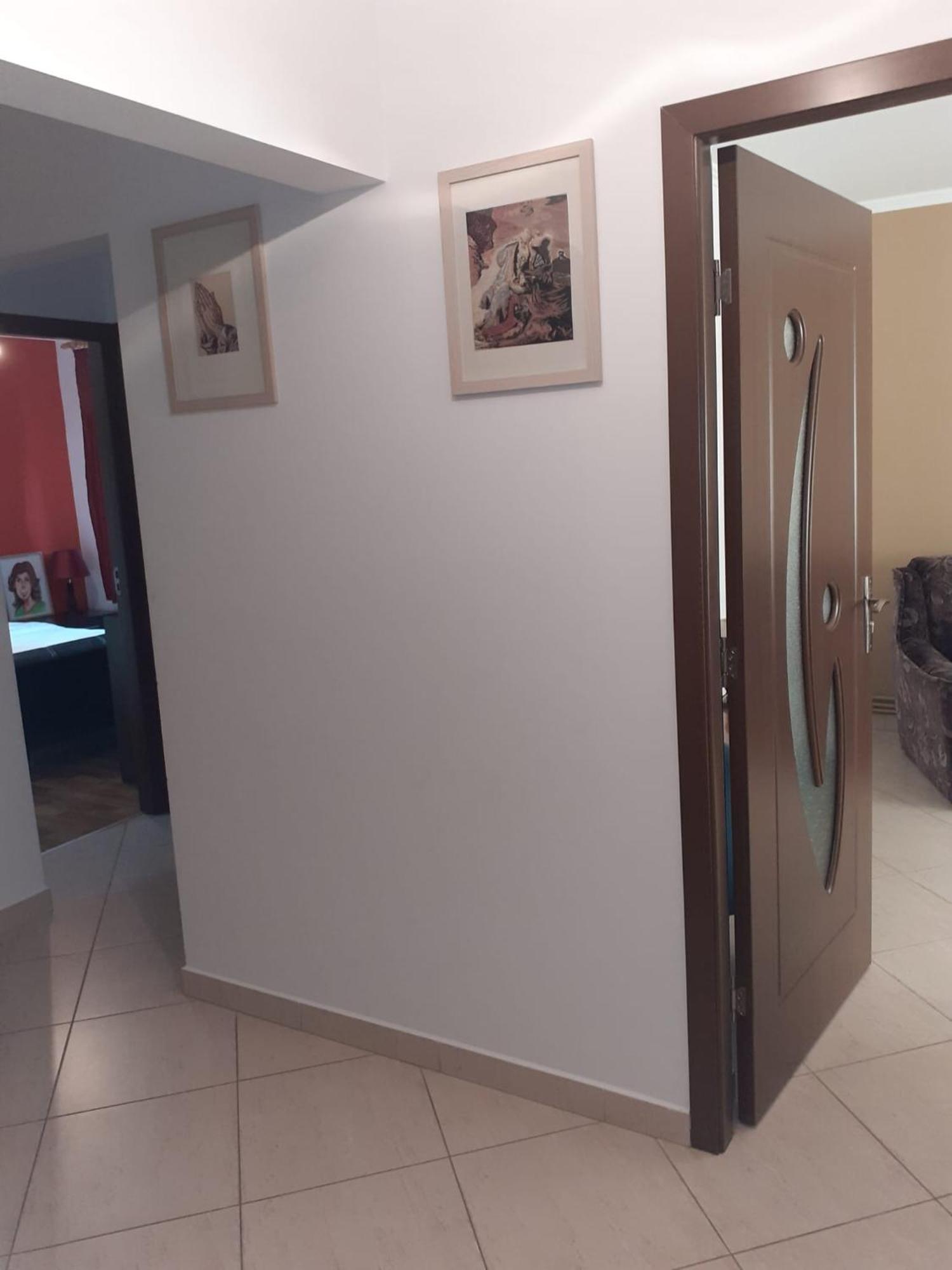 Apartament Cu 3 Camere La Poala Muntilor Fagaras Victoria  Extérieur photo