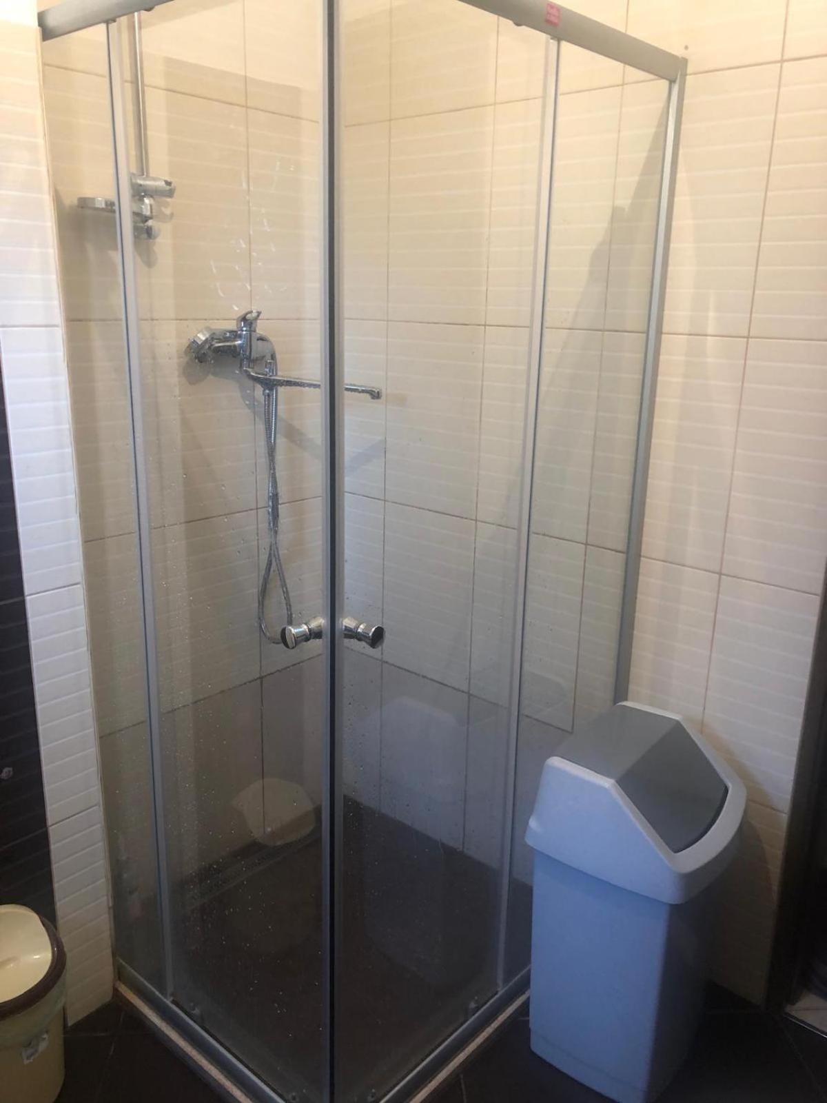 Apartament Cu 3 Camere La Poala Muntilor Fagaras Victoria  Extérieur photo